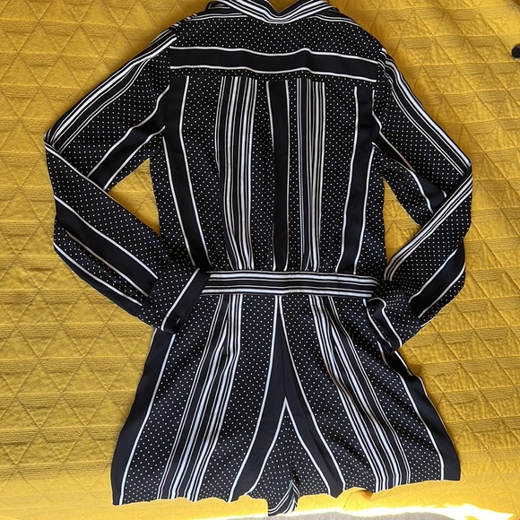 Stripe long sleeve @. BCBGMAXAZRIA® romper. The notched lapel and long sleeves. - Picture 2 of 3